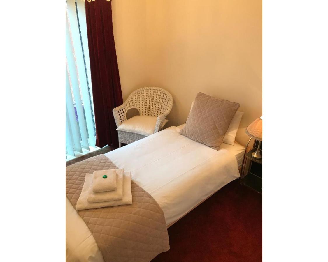 42 Beaumont Rise Rental - Worksop Eksteriør bilde